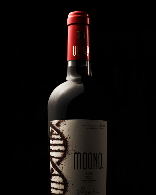 MOONQ Dark Rosé Wine - Nrneni - 2023 (Winner of the MUNDUS VINI 2024 Silver Medal)