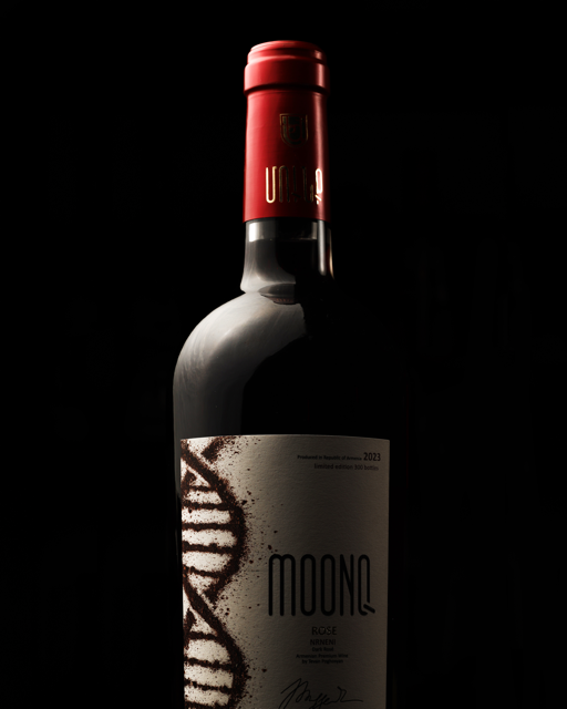 MOONQ Dark Rosé Wine - Nrneni - 2023