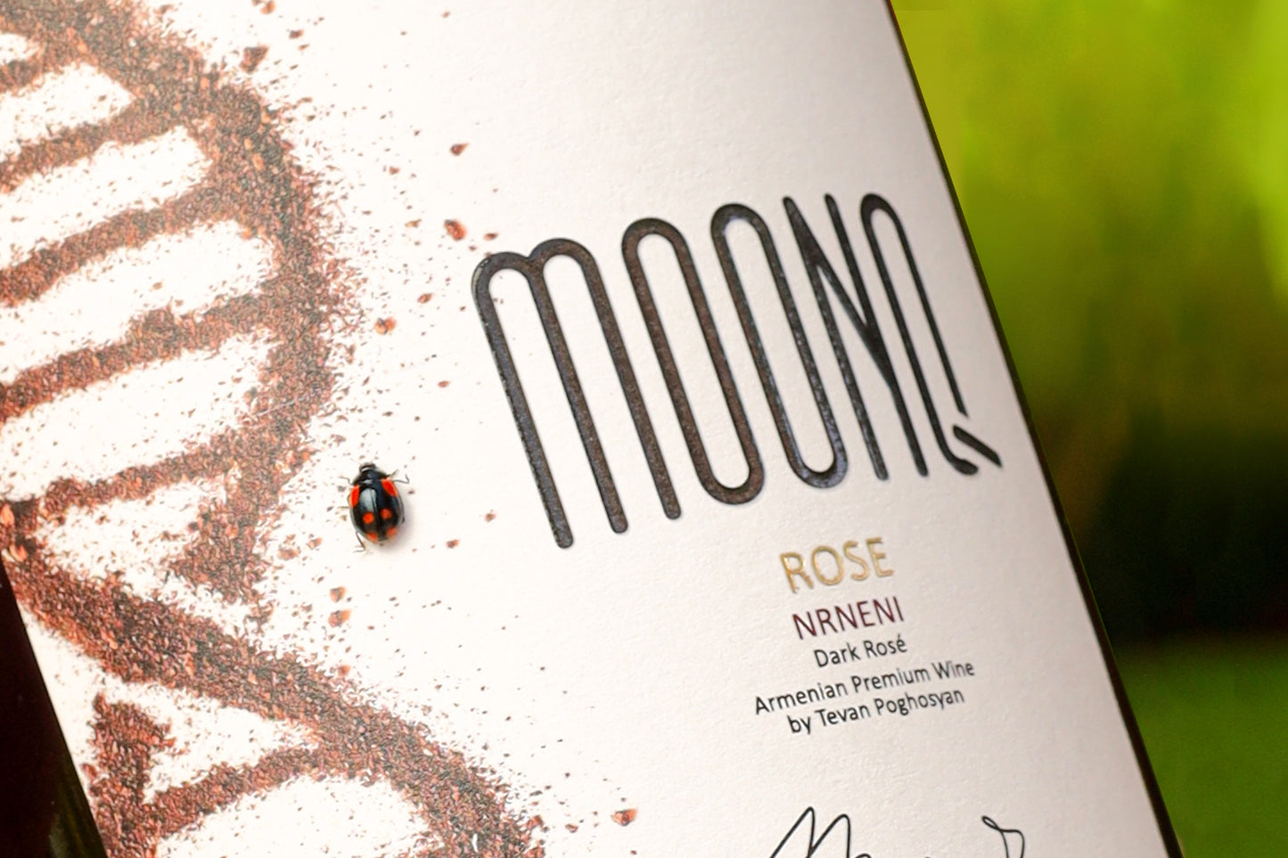 MOONQ Dark Rosé Wine - Nrneni - 2023